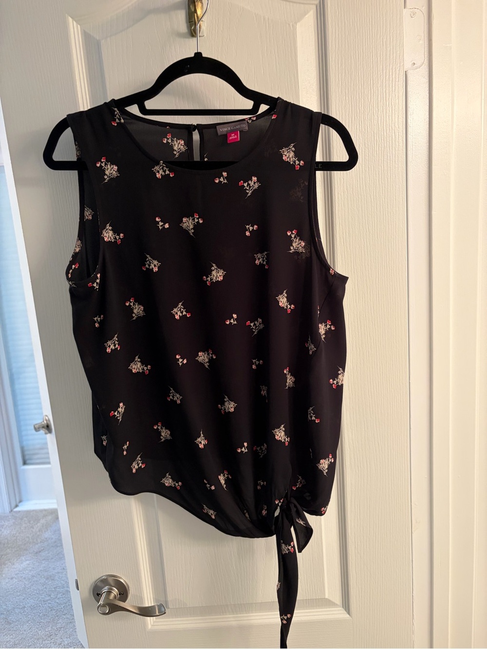 Vince Camuto Black Floral Tie-Front Sleeveless Camisole